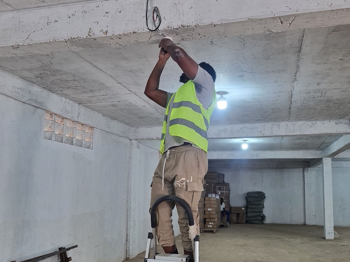 Installing cameras in a warehouse
