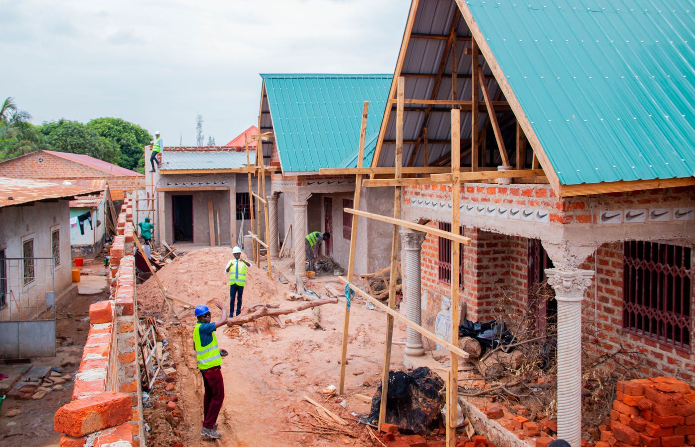 Residential construction with MLT Multi Services (detail)