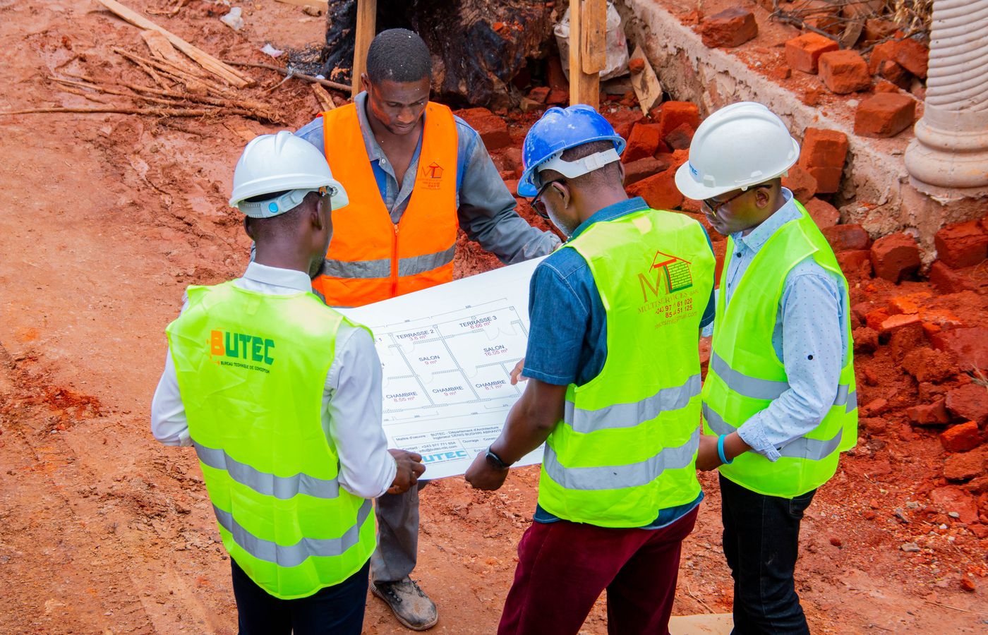 Reading plans on a BUTEC site
