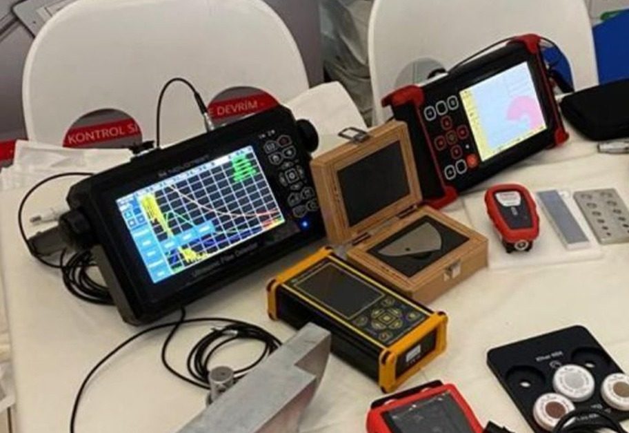 Non-destructive weld testing equipment