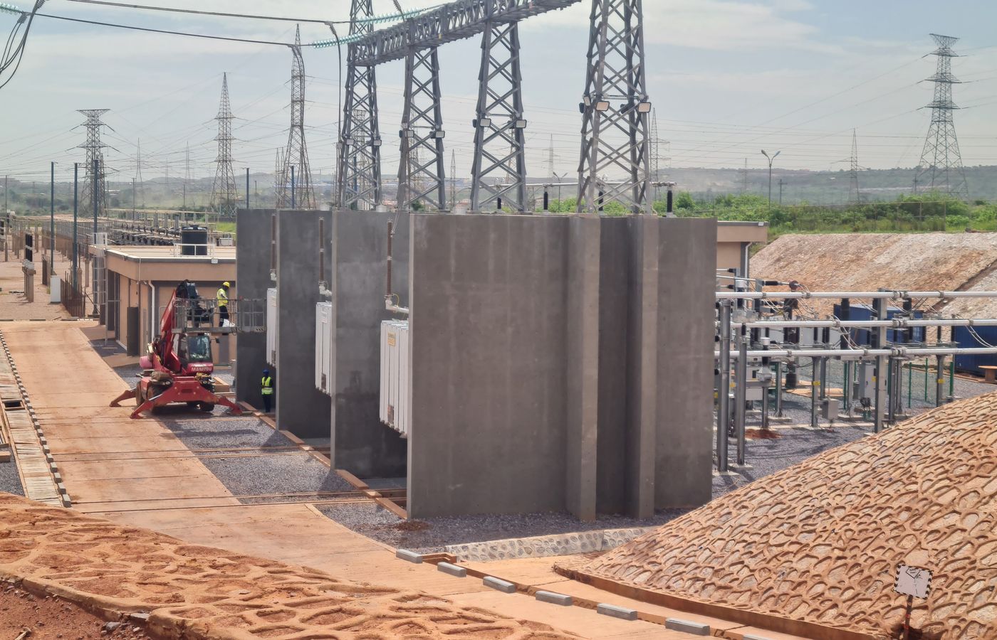 Statcom substation: building construction (detail)
